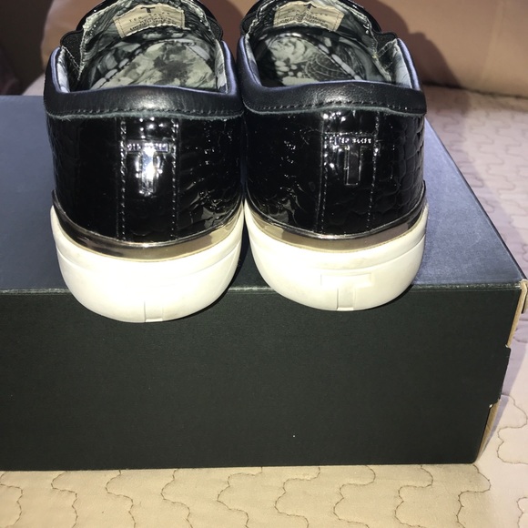 Ted Baker slip on black patent sneakers - Picture 3 of 5